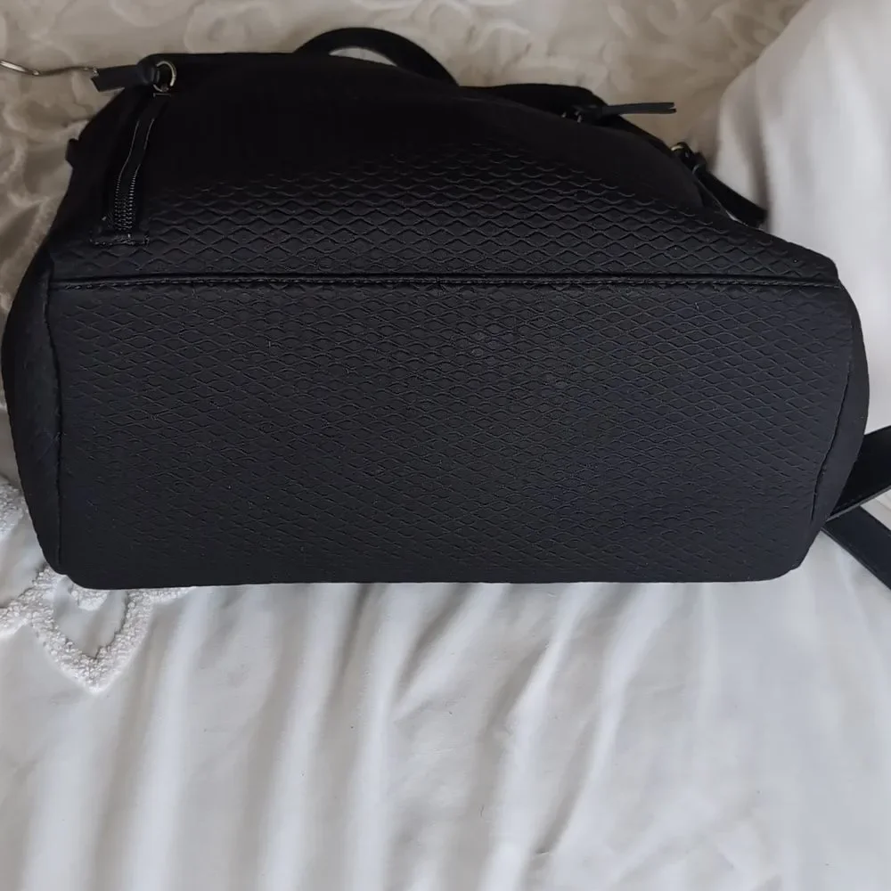 The Sak Olvera🖤 Black Quilted Neoprene Backpack